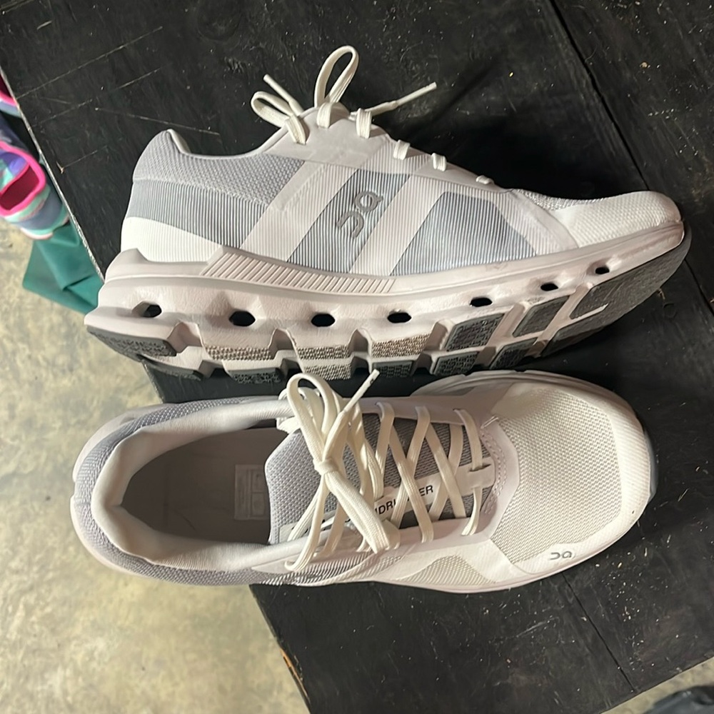 Gently used ON cloud runner